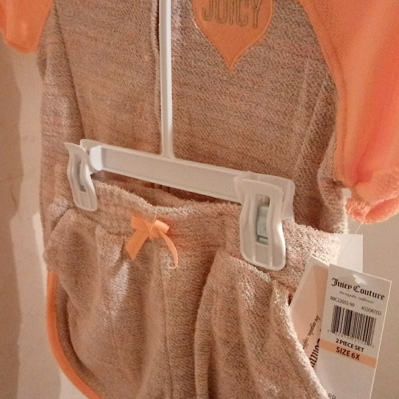 Juicy Couture 2 piece - Picture 2 of 4